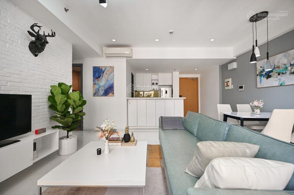 Bán gấp Thảo Điền Pearl q. 2, 100m2, 2 phòng ngủ, nhà đẹp nội thất cao cấp, SH trao tay