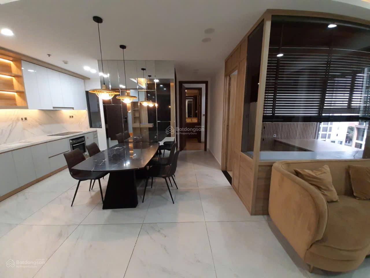 Bán căn hộ Midtown 81m2 2 phòng ngủ, giá bán 9,4 tỷ