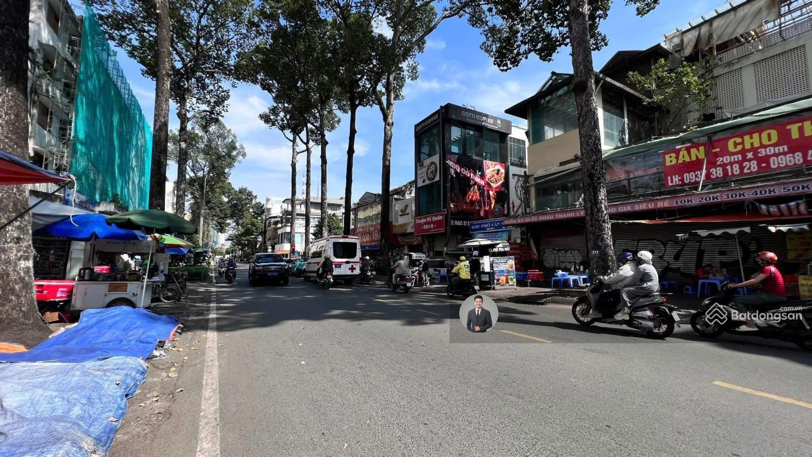 Bán nhà siêu vị trí mặt tiền Nguyễn Trãi, Quận 5 - DT: 8x15m - 4 tầng - HĐT: 200trđ - giá 65 tỷ