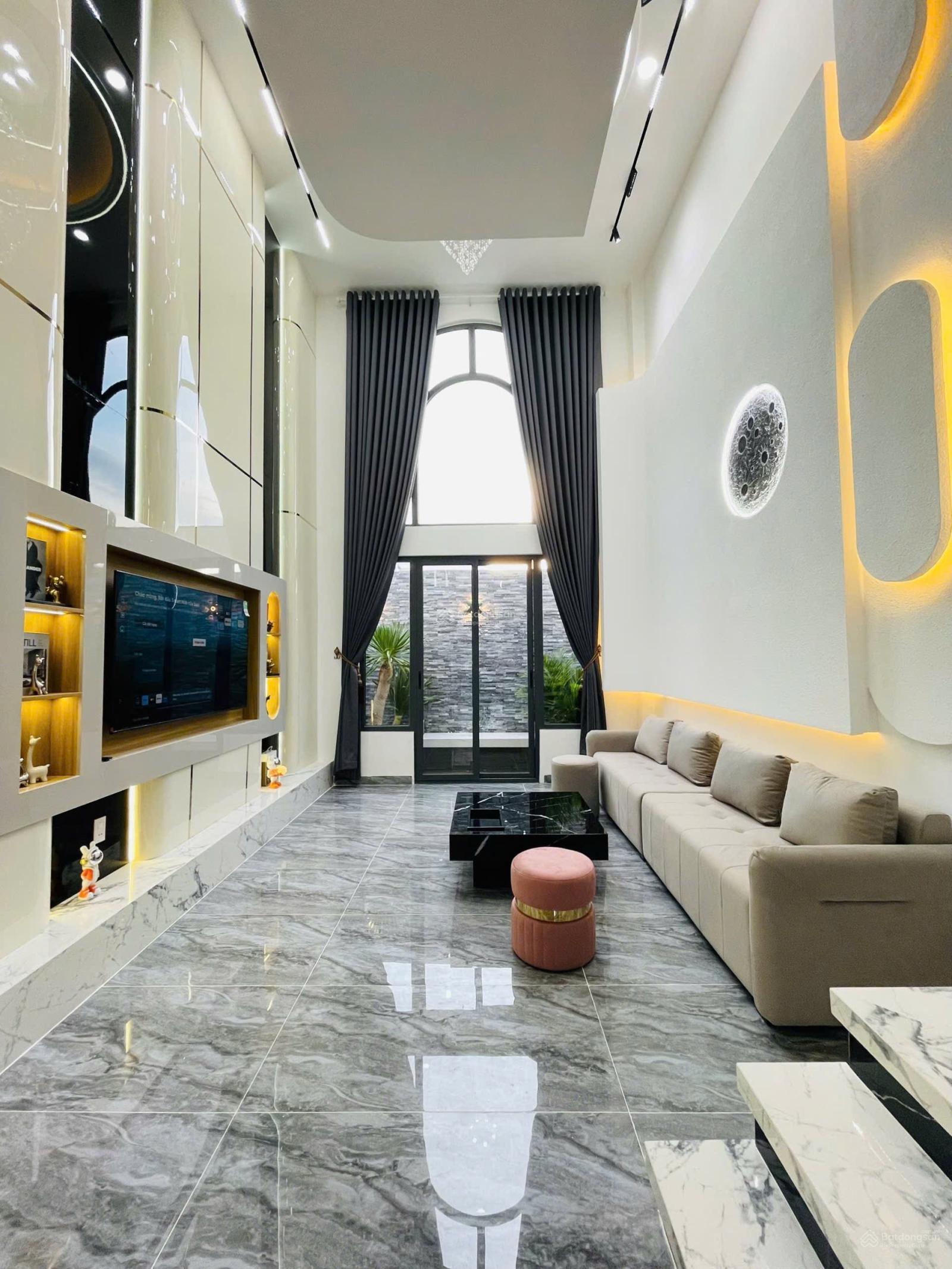 Bán Nhà Đẹp 1 Trệt 1 Lửng 2 Lầu 1 Tum Sân thượng Sát Phạm Văn Đồng Phường Linh Tây Tp Thủ Đức