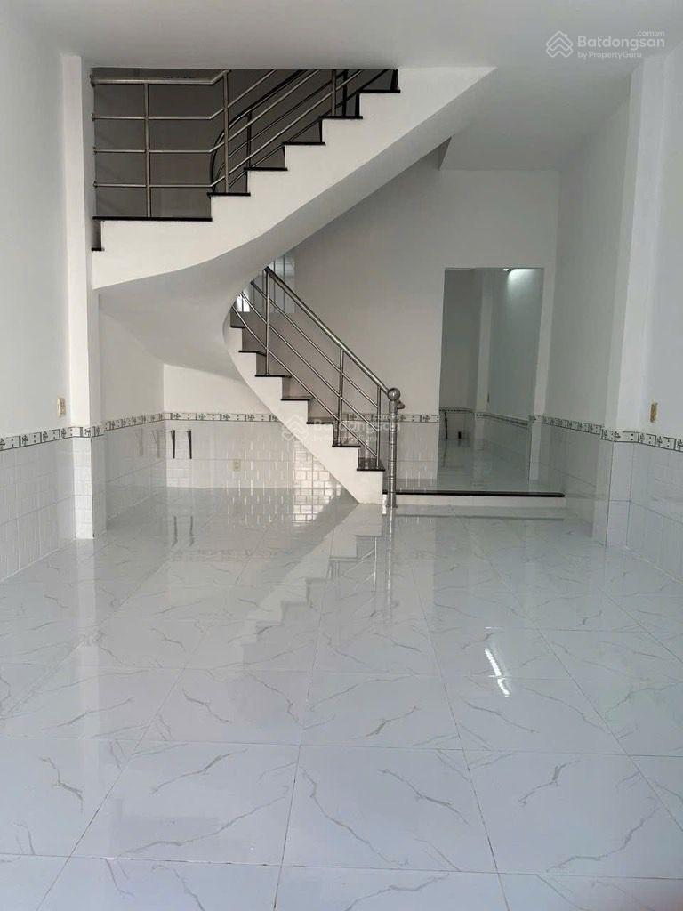 Bán nhà MT khu đường 16m quận 8 (DT 4m x 13.5m, CN 53.1m2) gần cầu Lò Gốm