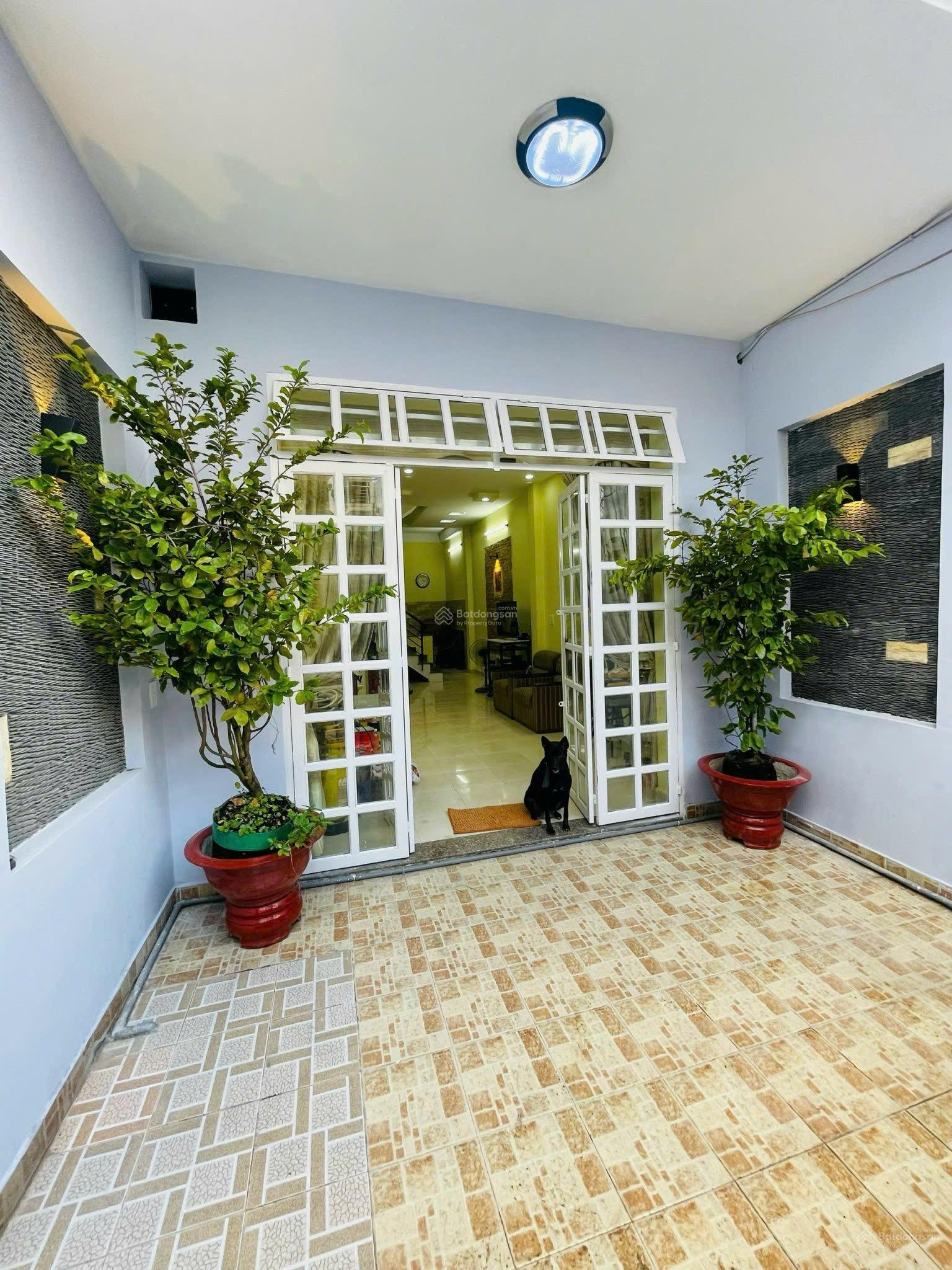 nhà hẻm 435 đường Lê Văn Thọ P.9 Quận Gò Vấp.
DT: ngang 4 dài 16 trệt 2 lầu 7,5tỷ