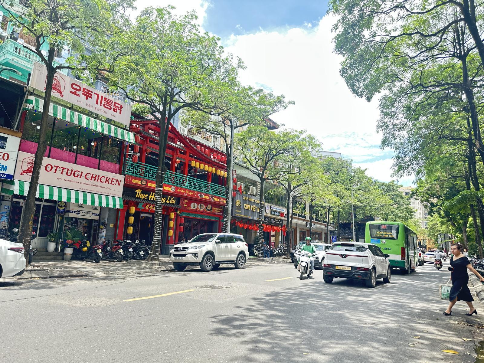 Hiếm có 480m đất mặt phố Thụy Khuê vuông đẹp, mặt tiền 12m, xây vp, toà nhà 100 tỷ thương lượng Hiếm có 480m đất mặt phố Thụy Khuê vuông đẹp, mặt tiền 12m, xây vp, toà nhà 100 tỷ thương lượng