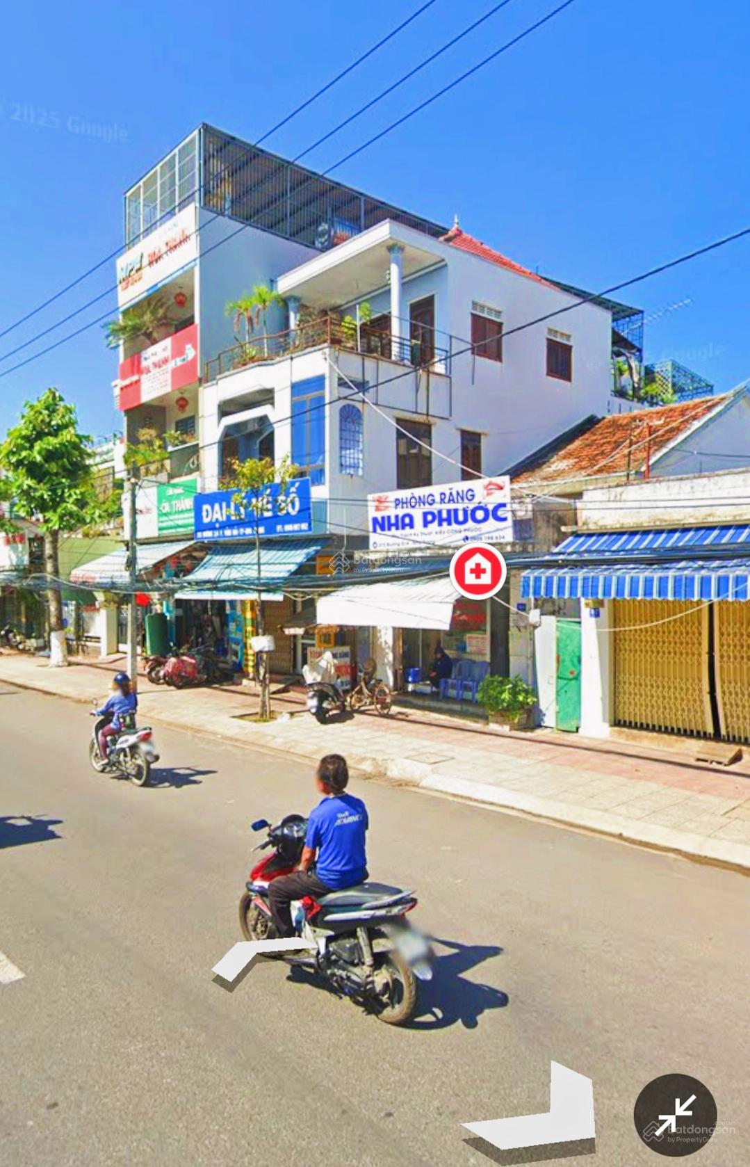 Nhà mặt tiền đường 2/4 _ gần đường Nguyễn Biểu, xéo bên kia đường : là chợ Vĩnh Hải Giá: 22,6 tỷ Nhà mặt tiền đường 2/4 _ gần đường Nguyễn Biểu, xéo bên kia đường : là chợ Vĩnh Hải Giá: 22,6 tỷ