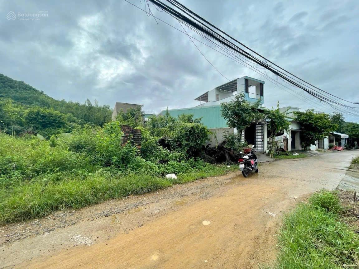 Bán đất 234,6m2 ngang 10,54m thổ cư - Phường Bắc Nha Trang