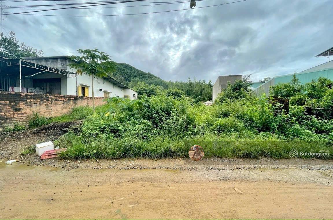 Chính chủ nhờ bán lô đất đẹp Vĩnh Phương DT 234,6m2 ngang 10,54m - giá chỉ 4.2tỷ