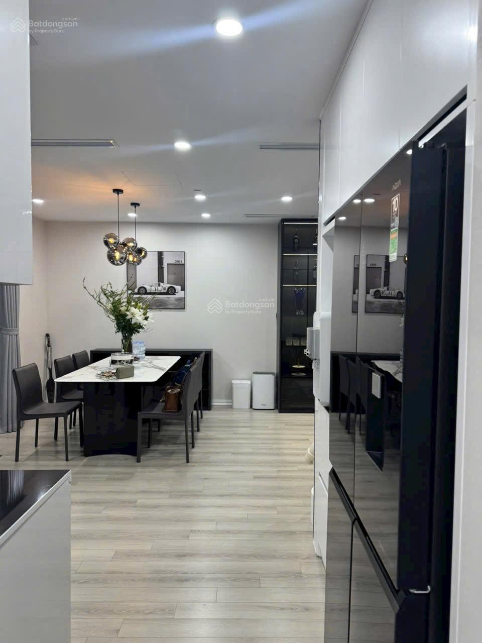 Bán nhanh căn hộ 3PN, 2WC tại Home City - Trung Kính Complex, 105 triệu/m2, DT 97.6 m2, Cầu Giấy Bán nhanh căn hộ 3PN, 2WC tại Home City - Trung Kính Complex, 105 triệu/m2, DT 97.6 m2, Cầu Giấy