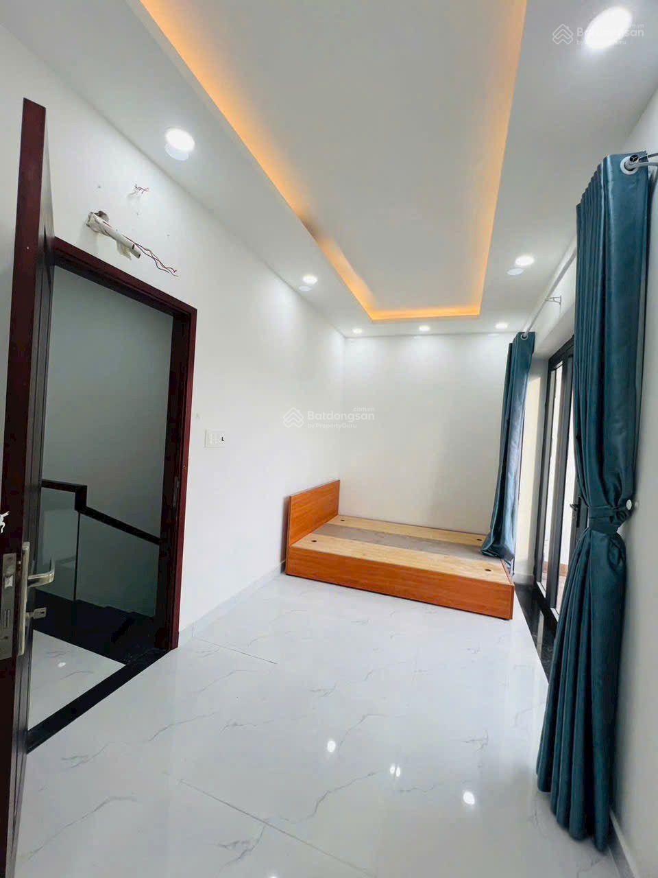 NHÀ 3 TẦNG HIẾM NGANG 5.5M ĐƯỜNG 6 LONG TRƯỜNG, Q9 Giá: 4.6 TỶ (TL) NHÀ 3 TẦNG HIẾM NGANG 5.5M ĐƯỜNG 6 LONG TRƯỜNG, Q9 Giá: 4.6 TỶ (TL)