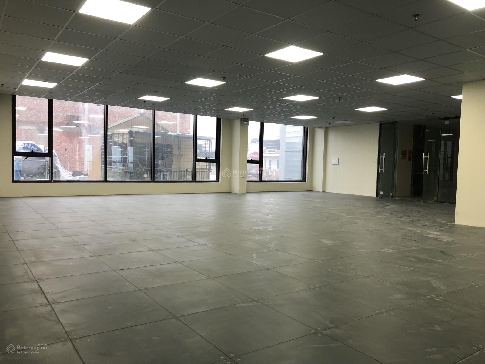 Bán tòa nhà Ngô Gia Tự Long Biên 275m2 8 tầng Mặt Tiền 10m 150 tỷ VănPhòng KinhDoah 1hầm 2 ThangMáy