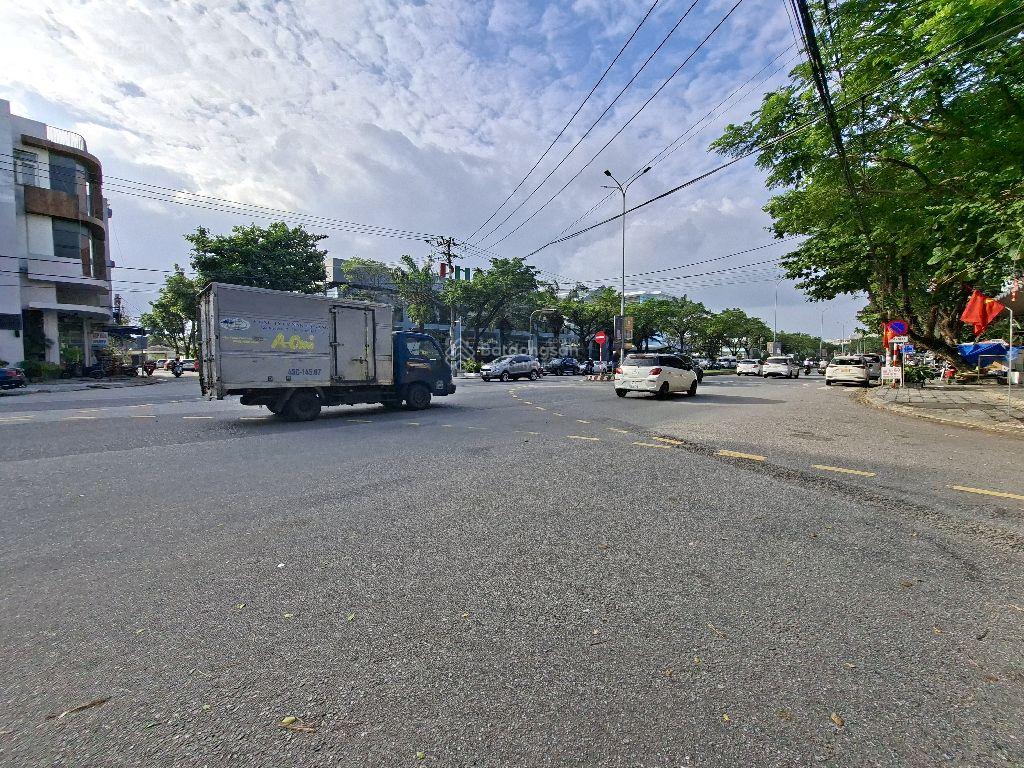 Bán Nhà 2 Tầng Lô Góc 2 MT NGUYỄN HỮU THỌ Và ĐẶNG THÙY TRÂM, DT 78m, Ngang 17m, Đối Diện Sân Bay ĐN