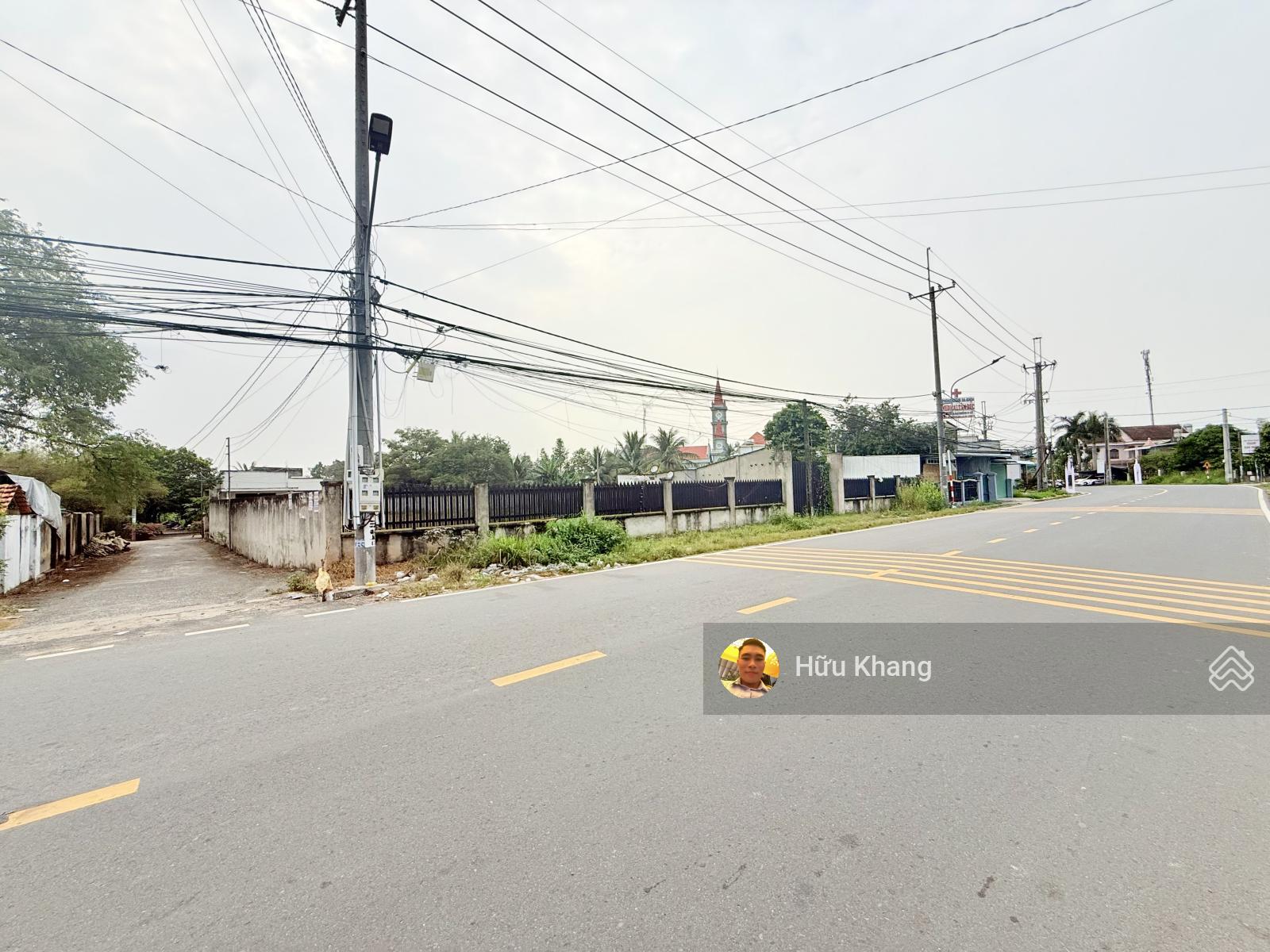 Góc hai mặt tiền đường Hùng Vương - Phước An - DT: 1161m2 TC 300m2 - kinh doanh thuận tiện