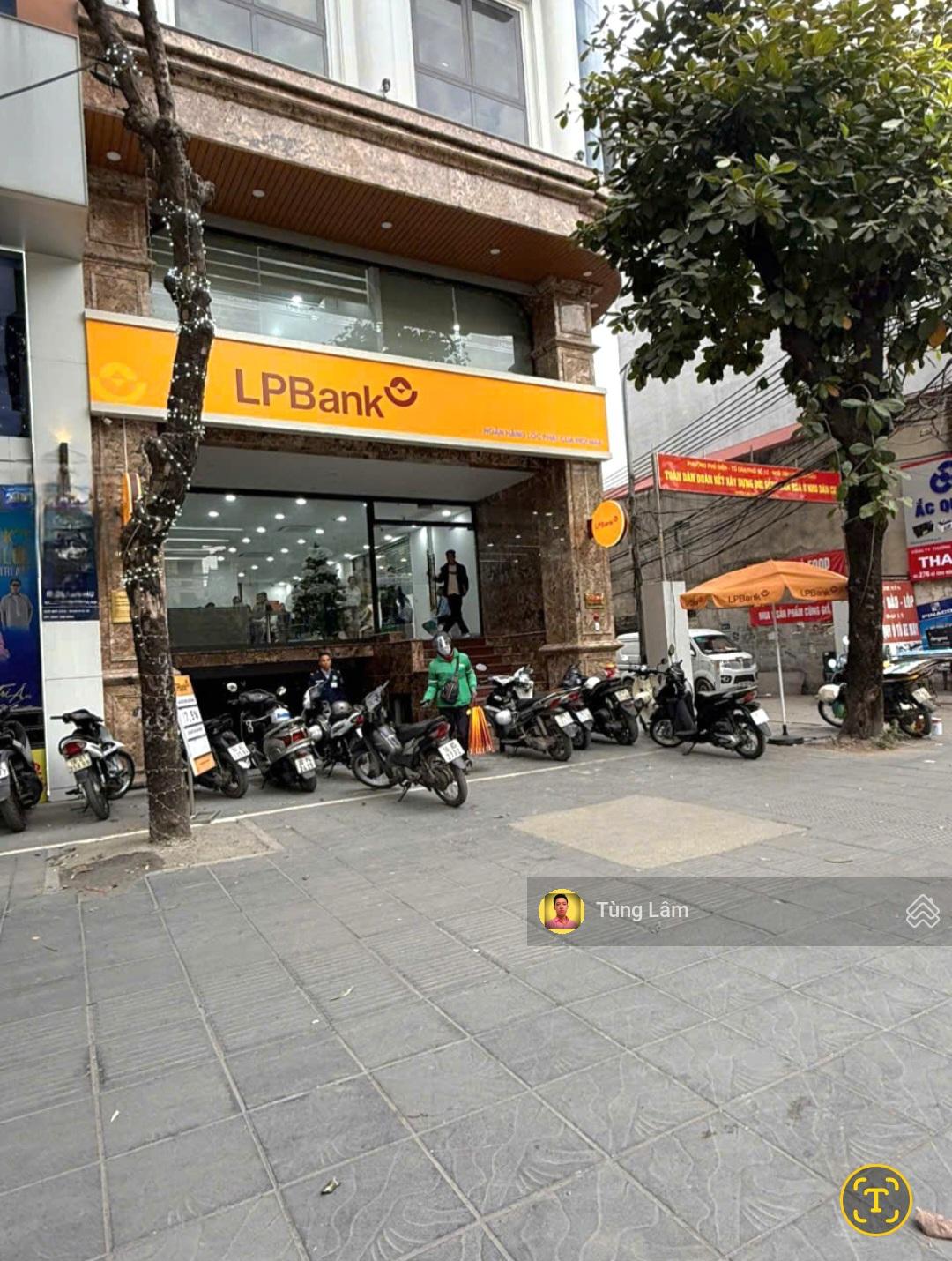 Bán nhà 282 Hồ Tùng Mậu - 3 mặt tiền đang cho ngân hàng thuê, DT 170m2 x7T có hầm, 136 tỷ