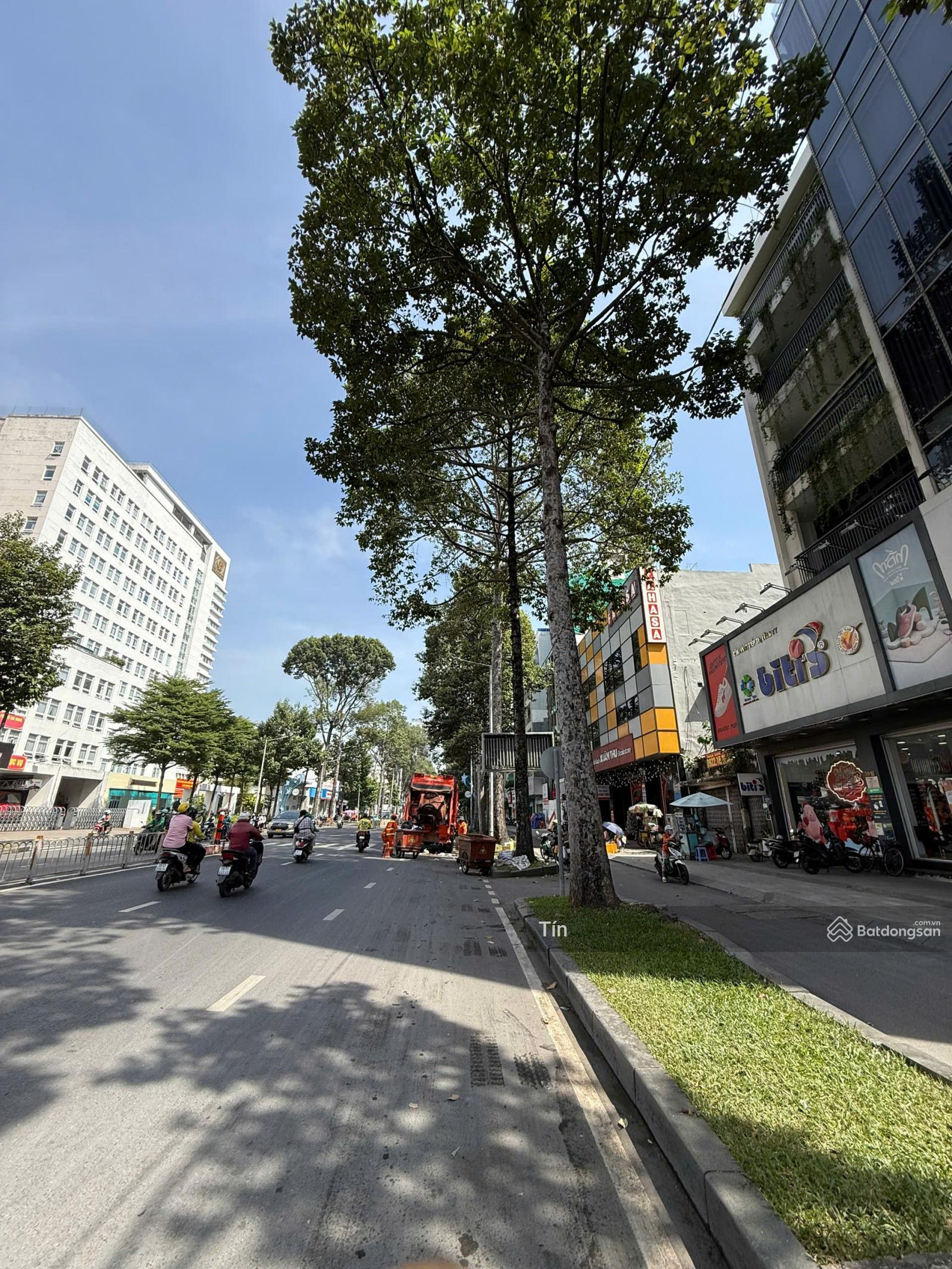 Siêu phẩm mặt tiền Nguyễn Du, P Bến Thành, Quận 1, DT: 30x40m xây dựng: 2 hầm 12 tầng giá 650 tỷ