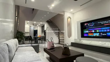 Nhà đẹp KDT Mỹ Gia mới hiện đại, gần công viên, có hệ thống máy lạnh âm trần