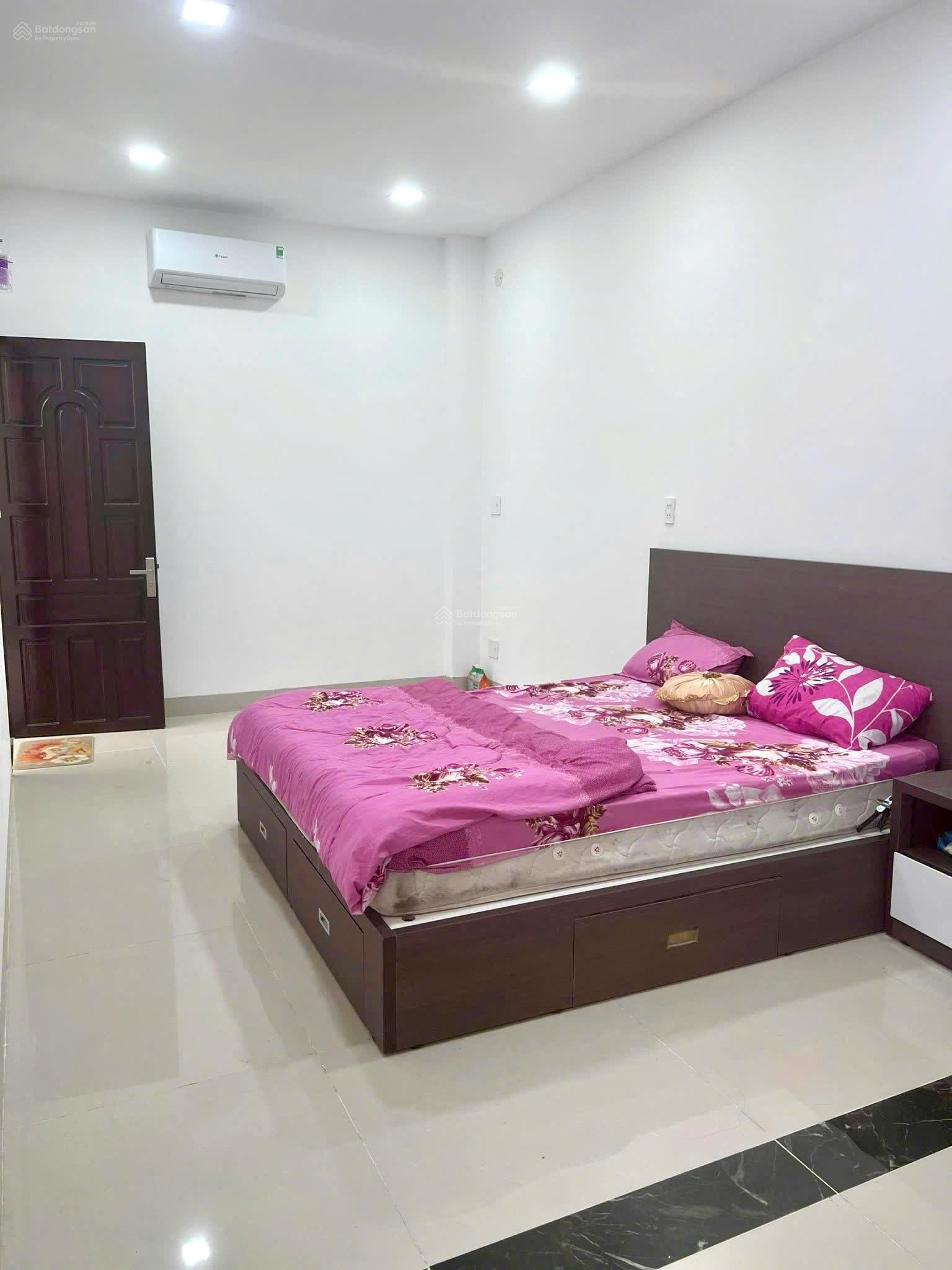 [ Nhà 4 tầng mặt tiền đường 2/4 _ CÓ THANG MÁY ]  Gần Tôn Thất Tùng  Giá: 17 tỷ