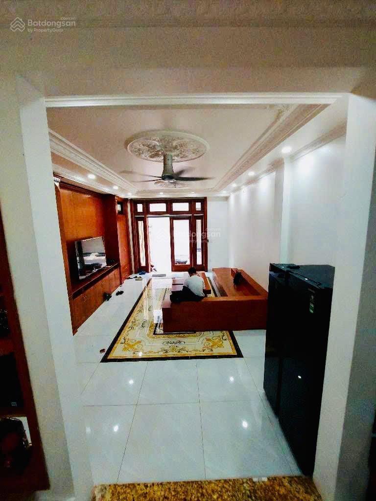 Nhà phố 5 tầng - thang máy - đường nhựa 8m - ngay SVĐ Quận 7 - giá 8,7 tỷ