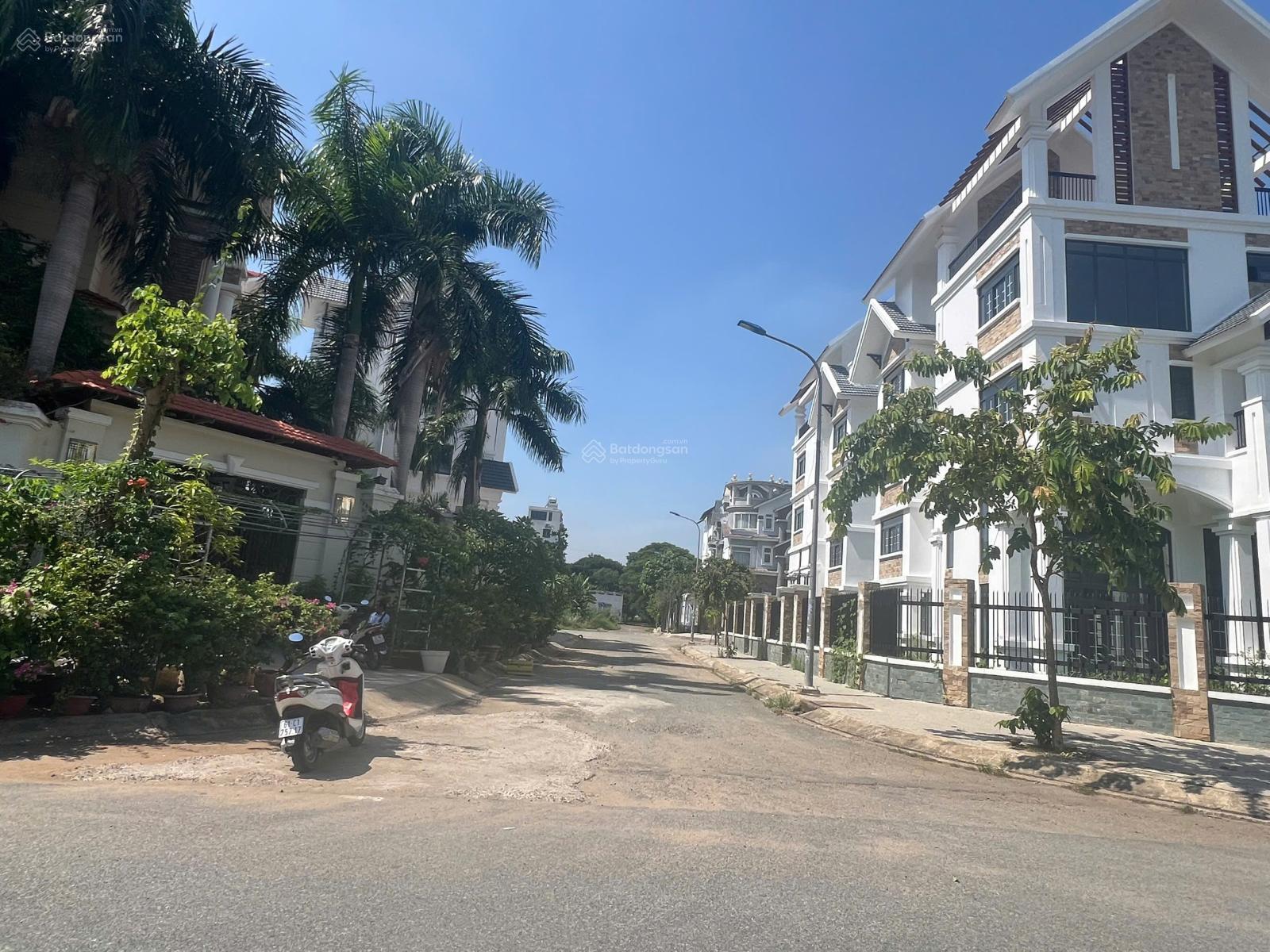 Bán gấp lô đất biệt thự góc 2 mặt tiền khu Thạnh Mỹ Lợi giá 150tr/m2, 397,5m2 gần sông Sài Gòn Bán gấp lô đất biệt thự góc 2 mặt tiền khu Thạnh Mỹ Lợi giá 150tr/m2, 397,5m2 gần sông Sài Gòn