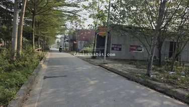 77tr/m thuộc làn 1 khu đấu giá khánh tân sài sơn. Dt 85.2m2