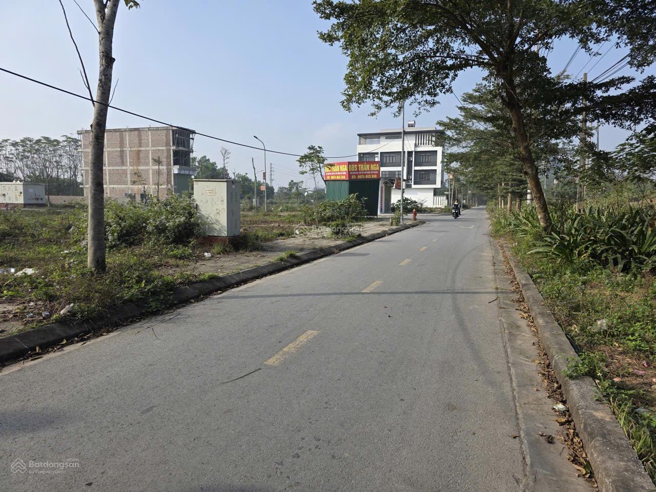 77tr/m thuộc làn 1 khu đấu giá khánh tân sài sơn. Dt 85.2m2