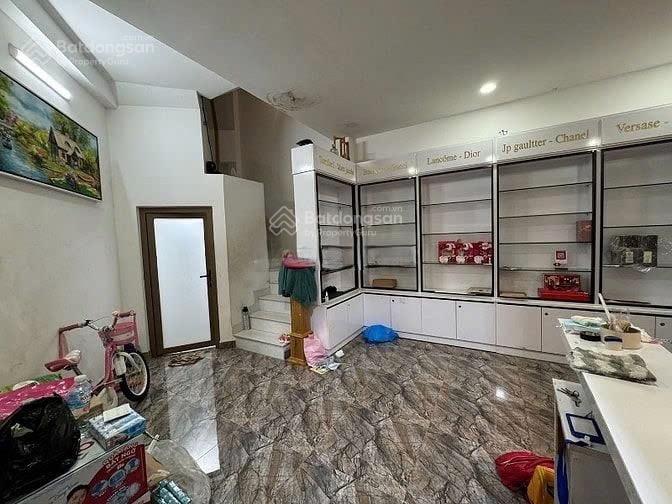 Nhà mặt tiền - Lê Tự Tài - 5x8m - trệt lửng 3 lầu sân thượng - 3PN 4WC - 25 triệu TL - 0906 656 ***