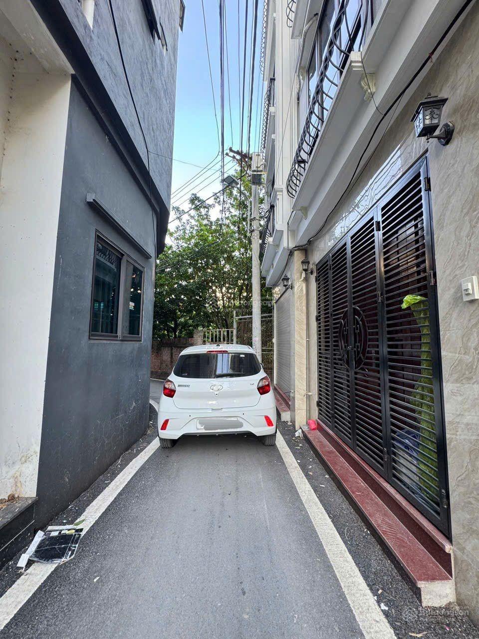 CẠNH NHỔN NHÀ 5 TẦNG ĐẸP Ô TÔ ĐỖ CỬA NGÕ THÔNG TỨ TUNG
GIÁ CHỈ 5.X TỶ HÀNG HIẾM KHU VỰC