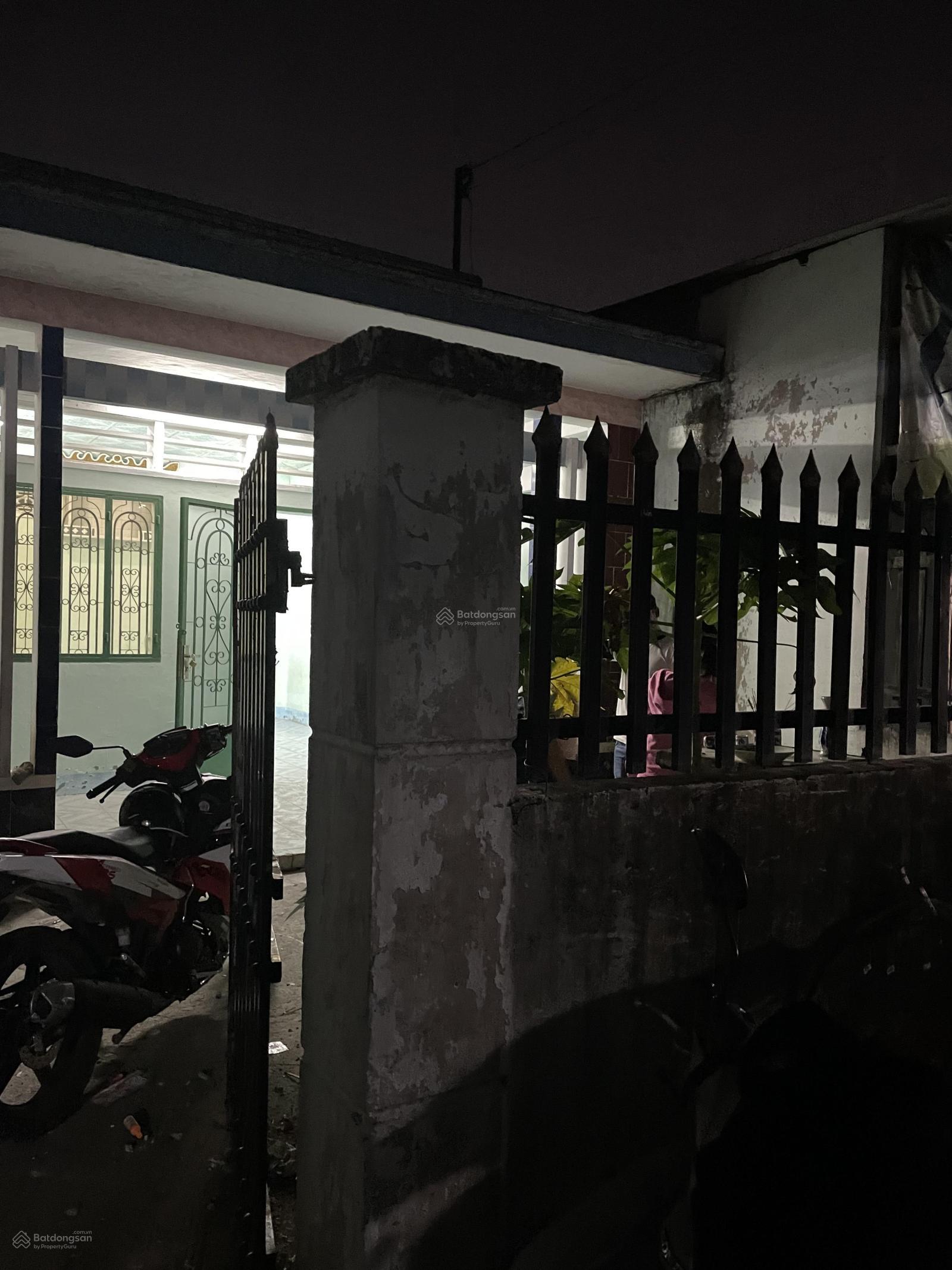 Bán nhà cấp 4 ĐT rộng 114,8m2 ngang 6,2m tại phường Dĩ An hẻm Nguyễn Đức Thiệu vào 50m