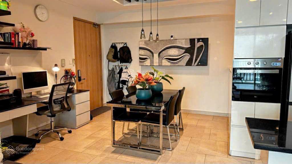 Cần bán gấp căn hộ Riviera Point nội thất cao cấp dt 99m giá 7.9 tỷ tl LH 0916 769 *** E Trang