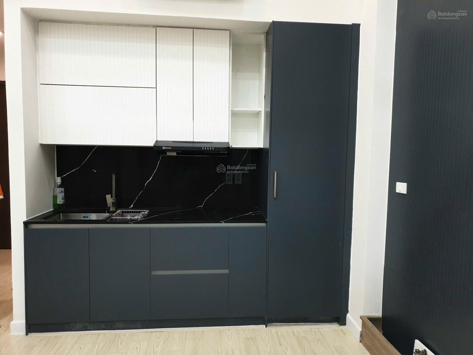 Chính chủ bán căn hộ CC Sunrise City View thiết kế có gác lửng, full nội thất