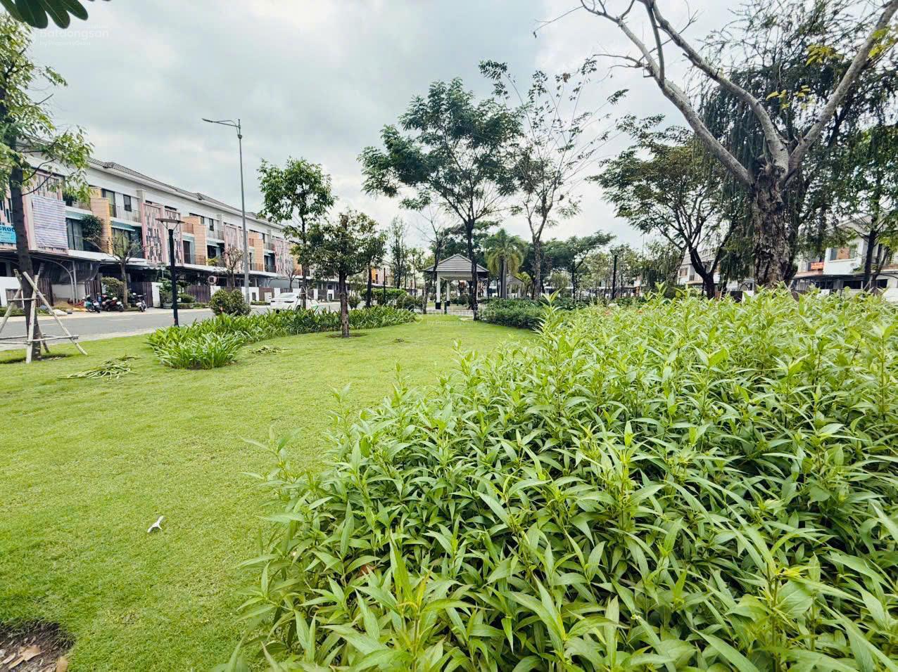 Chính chủ cho thuê Biệt thự 4PN-4WC, nhà mới 100% tại Sun Casa Central, Vsip 2. LH: 0986 196 *** Chính chủ cho thuê Biệt thự 4PN-4WC, nhà mới 100% tại Sun Casa Central, Vsip 2. LH: 0986 196 ***