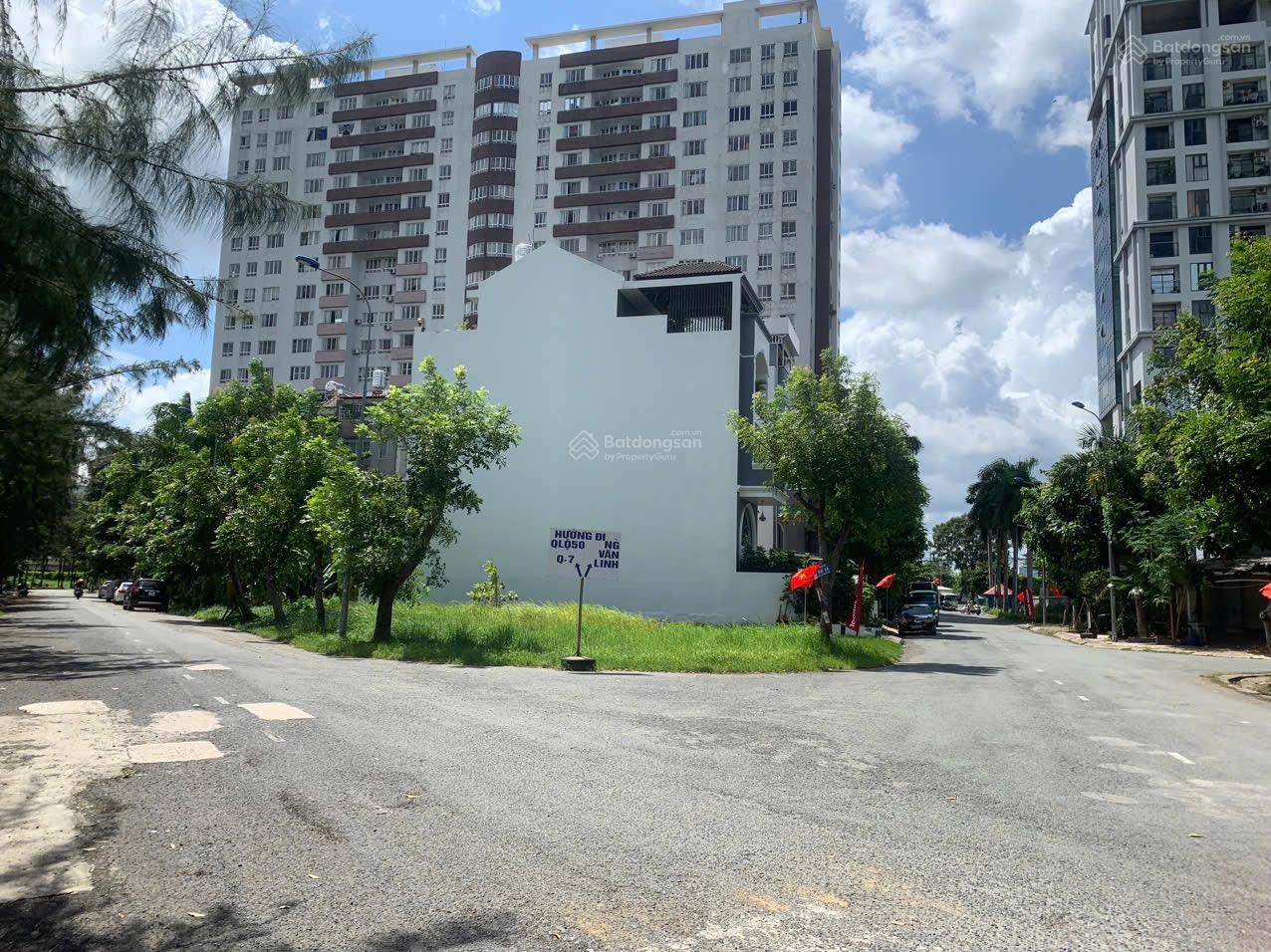 Nhà bán căn góc 6 tầng - 7 x 19m - KDC 13C (GreenLife) Phong Phú Bình Chánh cũ - sổ HH công đủ Nhà bán căn góc 6 tầng - 7 x 19m - KDC 13C (GreenLife) Phong Phú Bình Chánh cũ - sổ HH công đủ