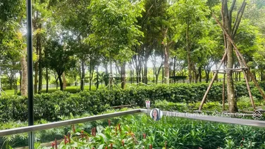 Cho thuê căn 3PN 120m2 view hồ bơi và công viên Centery, tầng đẹp, kèm ô xe định danh. 18tr/tháng