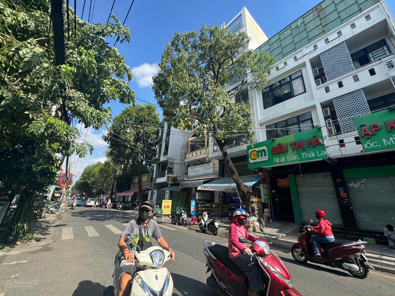 MẶT TIỀN KINH DOANH THẠCH LAM DT: NH 8,4X23M ( 4 TẦNG )_THUÊ KHOÁNG 40TR/THÁNG - 24 TỶ THƯƠNG LƯỢNG