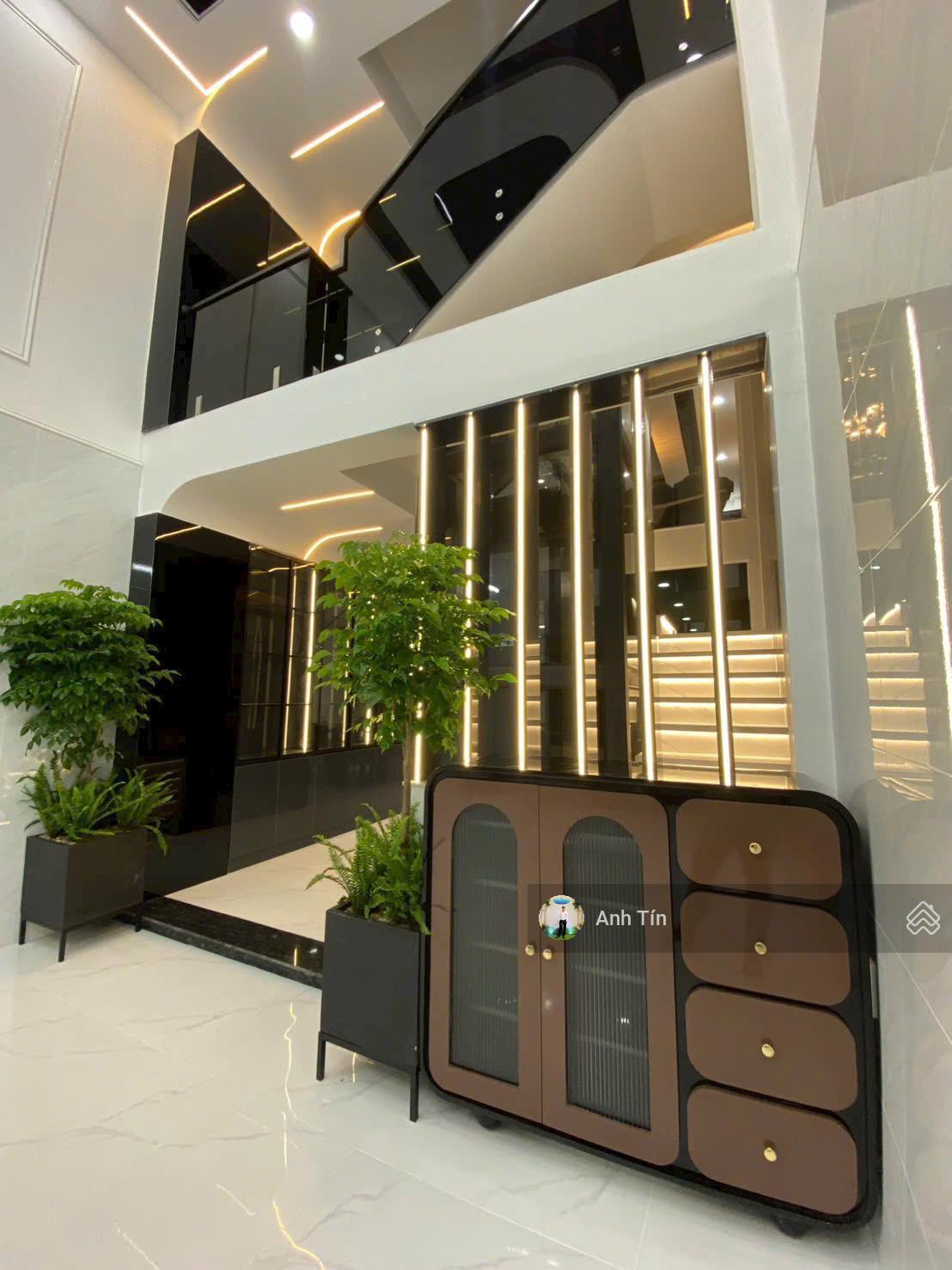 Khan hiếm! DT: 6x18m(vuông vức) Hầm 6 tầng mới, HXH đường Lê Văn Sỹ Q. Phú Nhuận, Giá 29 tỷ TL