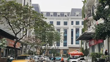 Mặt tiền 16m - Building 8 tầng mặt vườn hoa Trần Thái Tông, Duy Tân - KĐT mới Cầu Giấy