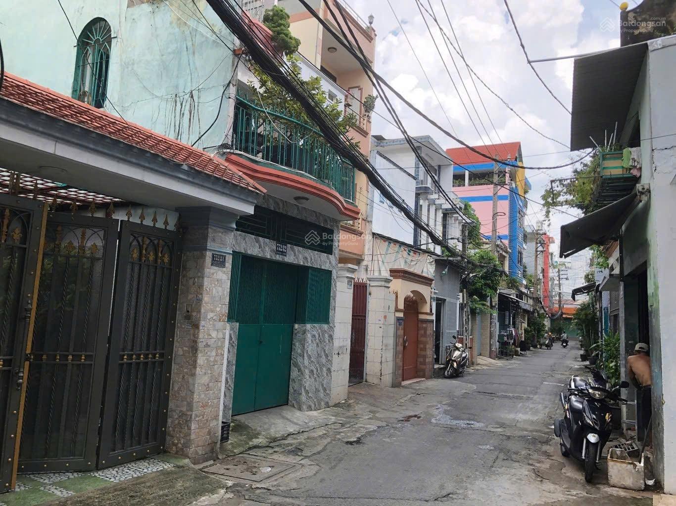 Bán nhà Khuông việt Đầm Sen 4,3m * 14 đẹp rộng rẻ nhất khu vực giá hấp dẫn 5,8 tỷ