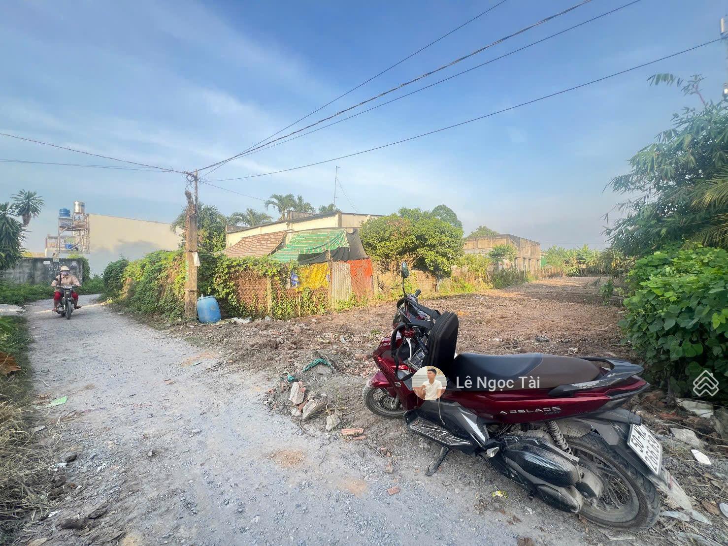 Đất xây nhà trọ 10x70m sát KCN Tân Đức, giá 4 tỷ 350 Đất xây nhà trọ 10x70m sát KCN Tân Đức, giá 4 tỷ 350