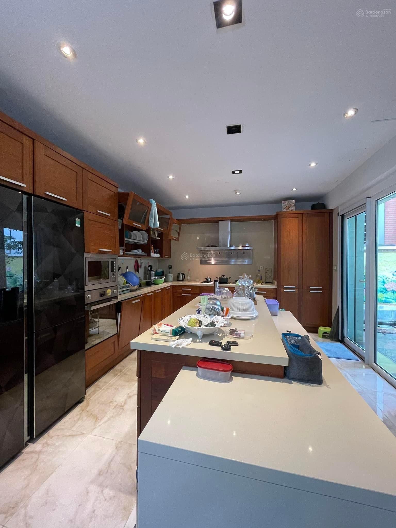 Bán gấp biệt thự Vip nhất KĐT Văn Khê 450m2, lô góc, mặt tiền 60m. Vừa ở vừa kinh doanh rất tốt