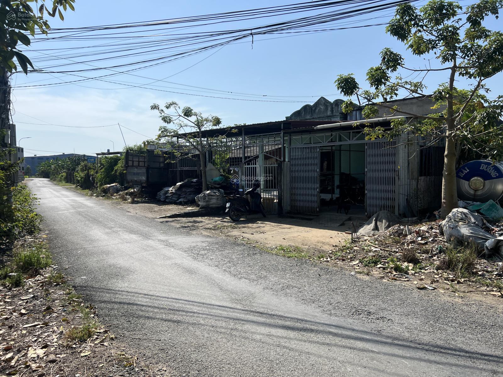 Bán nhà riêng tại đường Ấp 5, Bến Lức 10 tỷ. 1300m2, chính chủ, hot