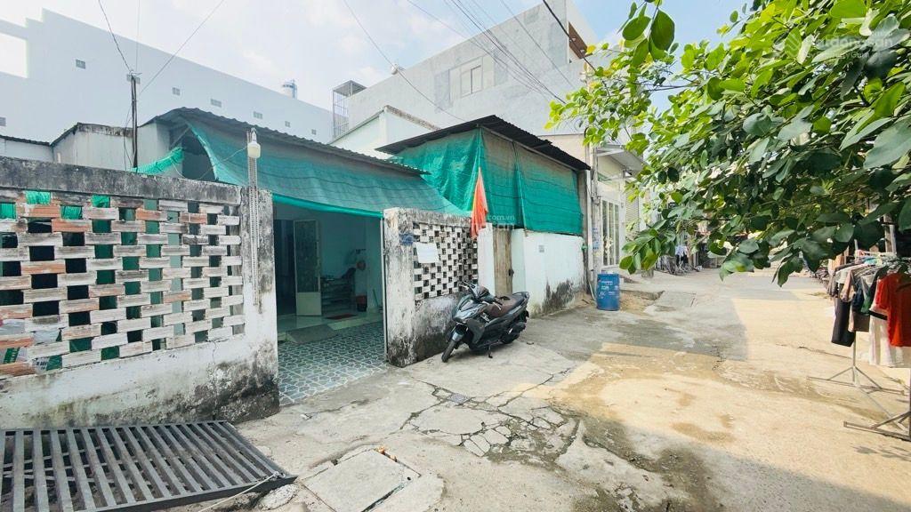 Tiện cho con đi học nhà rộng 116m2 sát trường Phạm Văn Chiêu, đường An Phú Đông 9, Q12. Hẻm 5m