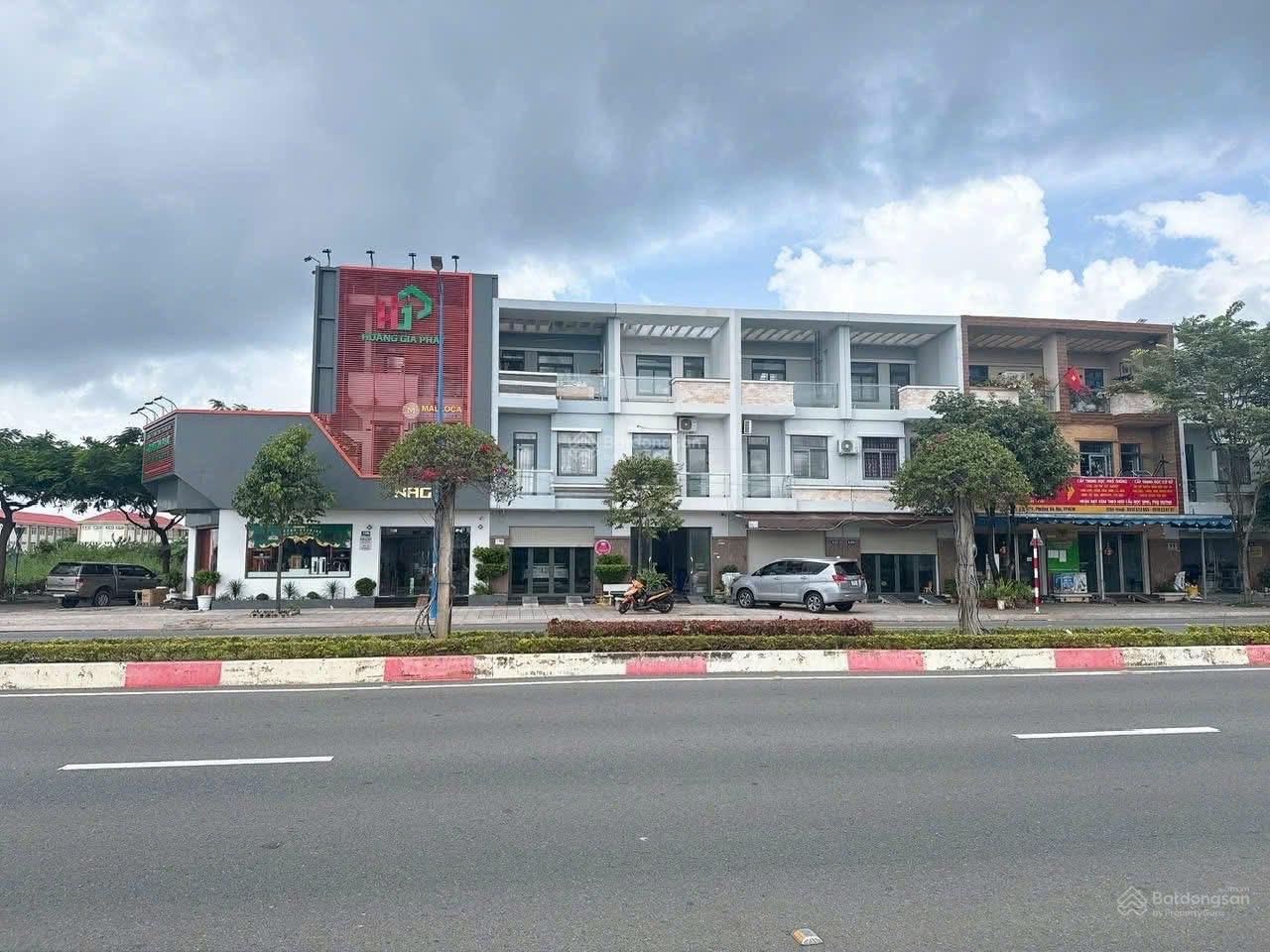 Bán đất mặt tiền đường 3/2 trung tâm TP Bà Rịa, mặt tiền kinh doanh đường lớn giá ngộp rẻ cần bán