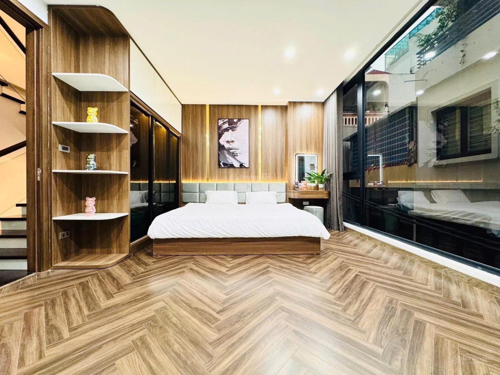 ĐỐNG ĐA Nhỉnh 10 tỷ, Gần hồ, Ngõ Nông, DT: 43m2 x 5 Tầng, Nhà Mới Tặng Full Nội Thất. LH 0886 896 *** ĐỐNG ĐA Nhỉnh 10 tỷ, Gần hồ, Ngõ Nông, DT: 43m2 x 5 Tầng, Nhà Mới Tặng Full Nội Thất. LH 0886 896 ***