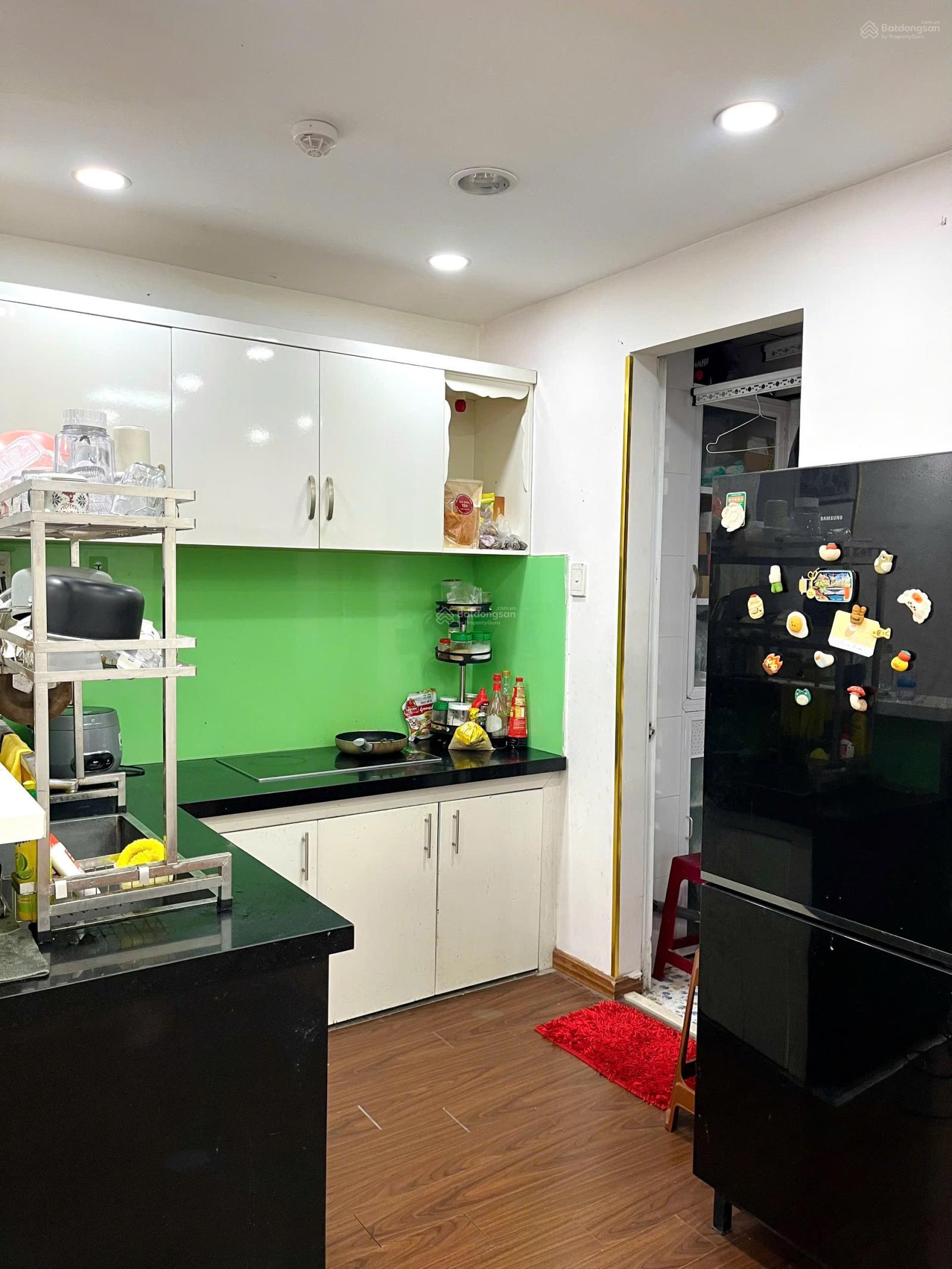 Cần bán gấp căn hộ Phú Lợi phường 7, Q8 DT 77m2 , 2 phòng ,1wc
Giao thông thuận tiện di chuy