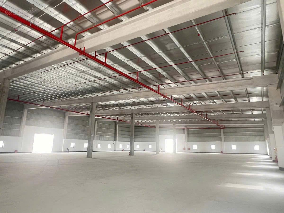 Cho thuê 6800m2 nhà xưởng trong KCN Thuận Thành Bắc Ninh đầy đủ thành lập FDI, EPE. PCCC tiêu chuẩn