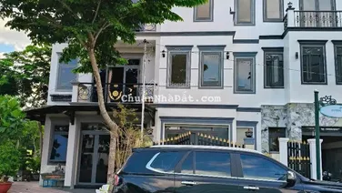 Người Nhà Kẹt Tiền Bán Gấp Căn Nhà 100m2 - 3 tỷ 6 Thu Về Cạnh Công Viên Ngay KDC Five Star SHR