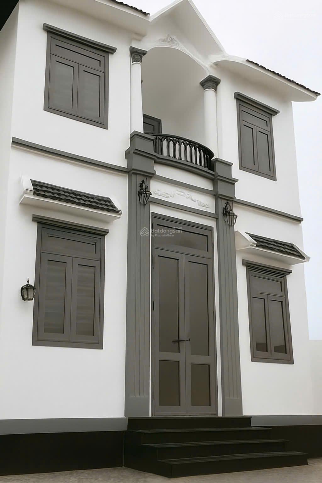 Nhà lầu 3 phòng ngủ giá cực tốt rẻ hơn chung cư 2 phòng - đường ô tô ngay trung tâm Lái Thiêu HCM