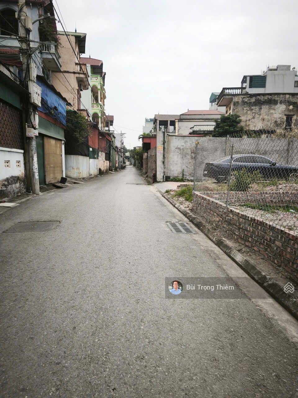 Bán 65m2 đất Bát Khối mặt ngõ ô tô tránh cạnh hồ điều hòa 31ha giá đầu tư