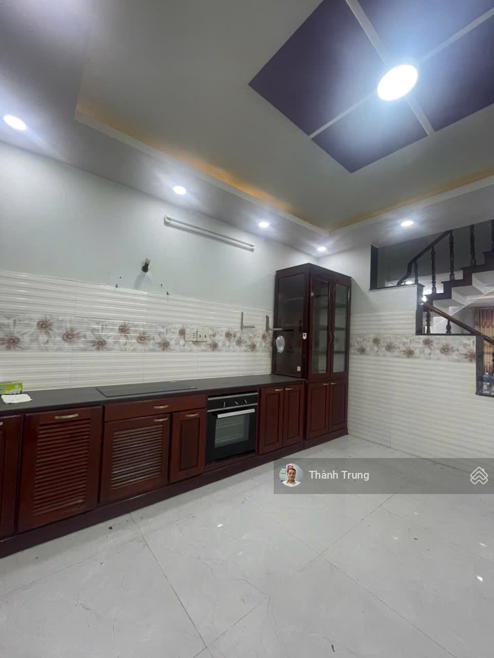 Bán căn nhà 1 trệt 2 lầu HXH Nguyễn Duy Trinh, Quận 2. 139m2 sàn, ô tô đỗ trước cửa giá còn TL Bán căn nhà 1 trệt 2 lầu HXH Nguyễn Duy Trinh, Quận 2. 139m2 sàn, ô tô đỗ trước cửa giá còn TL