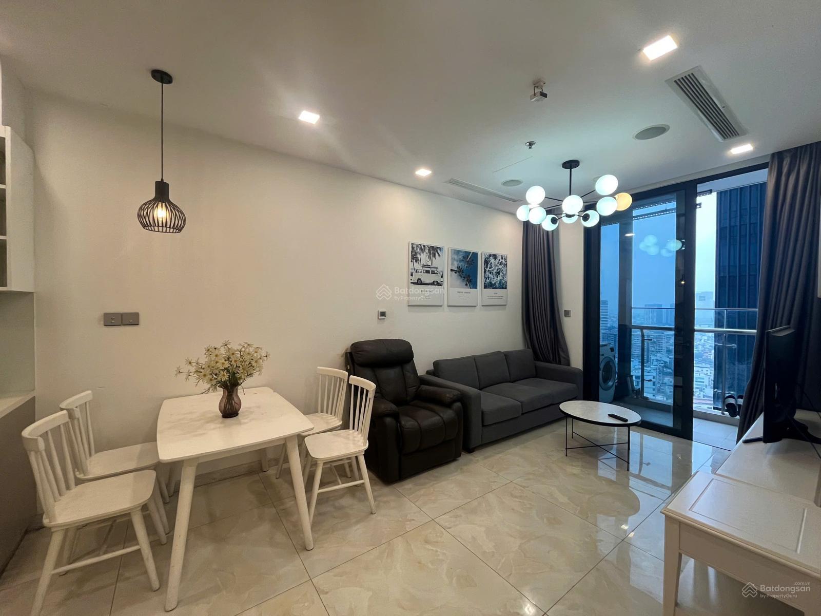 Bán căn hộ 1 phòng ngủ 50m2 giá tốt 9,4 tỷ full nội thất LH Nguyên 0979 934 ***