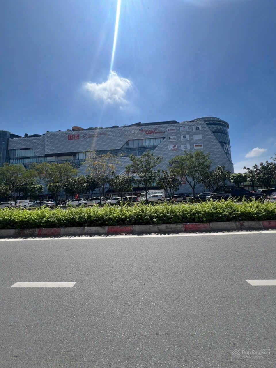 Hàng hiếm đối diện TTTM Gigamall, cách sân bay TSN Chỉ 10p!