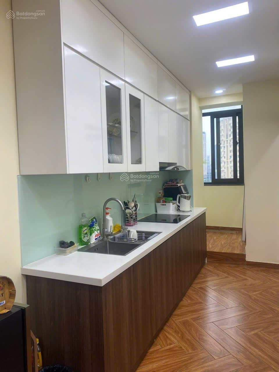 Cho thuê gấp căn hộ đẹp tại B3A Nam Trung Yên 3 phòng ngủ full đồ chỉ 14 tr/th